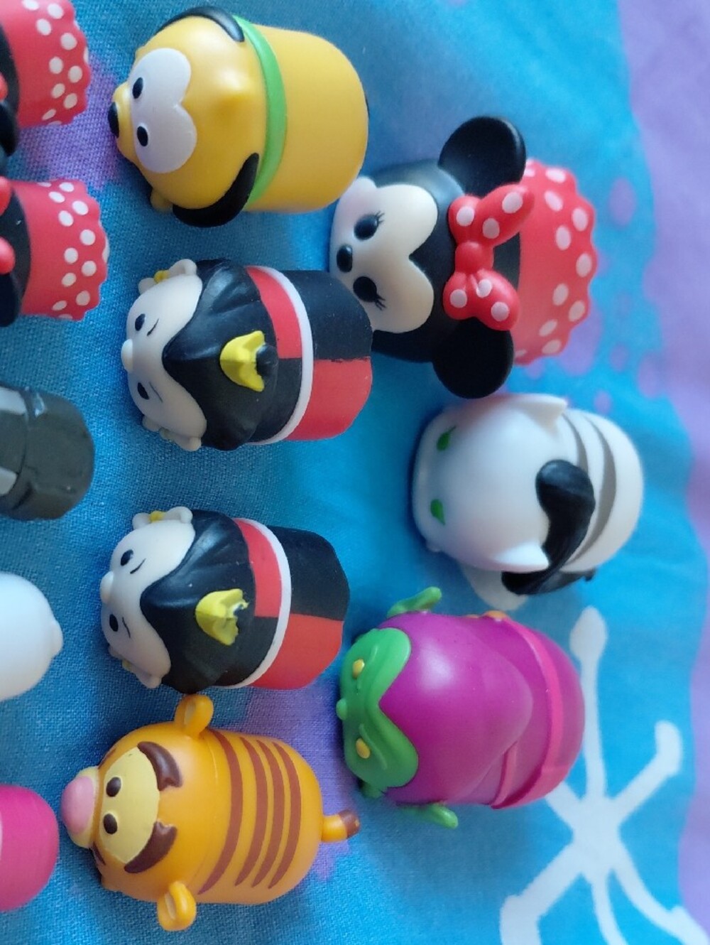 Disney Mini Tsum Tsum Stackable Figures - Picture 2 of 7